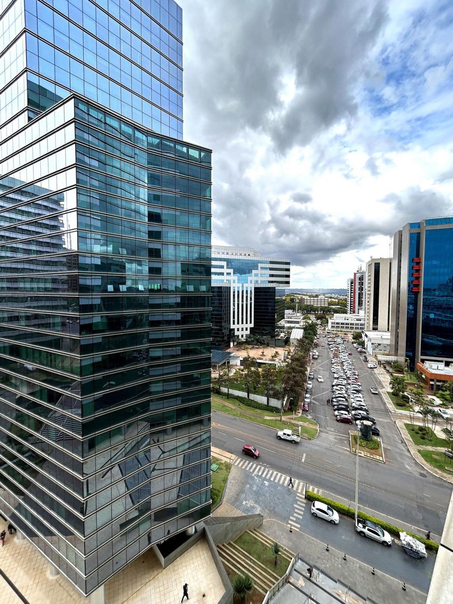 V822 Apart Aconchegante Em Frente Ao Shopping Brasília Zewnętrze zdjęcie